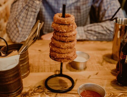 Huddles’ ‘Burgerchari’ Way of Tasting Town’s Biggest Beef Burger